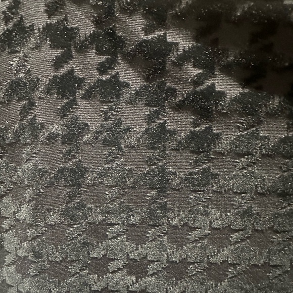 Ann Taylor Black Fitted Houndstooth Top - Picture 4 of 8